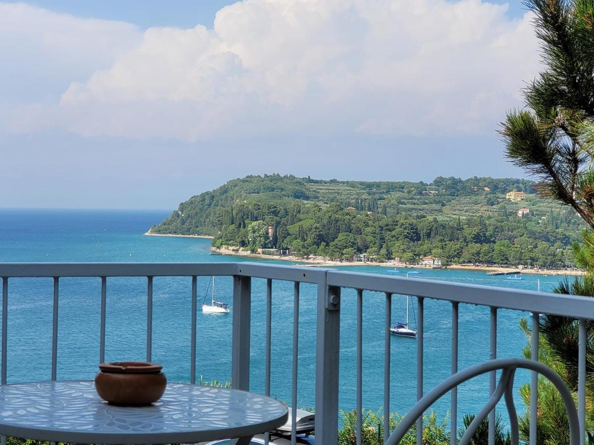 Villa Yadranka With Sea View Струнян Екстер'єр фото